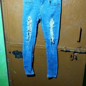 Good Looking, Full Strachable Accidental Jeans