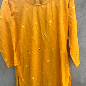 New Unused Mirror Embroidery Kurta