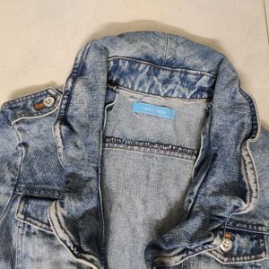 Fashionable Denim Jacket