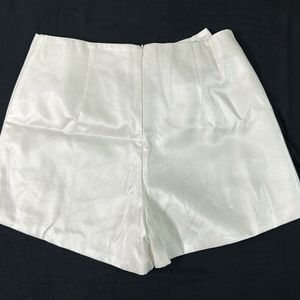 URBANIC Gathered A-Line Shorts