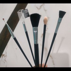 Set Of 2 Combo Pack Kajal And Brushes