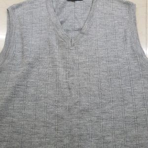 MENS SWEATER ,LARGE SIZE ,light Grey Colour