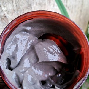 Pilgrim Volcanic Lava Face Scrub