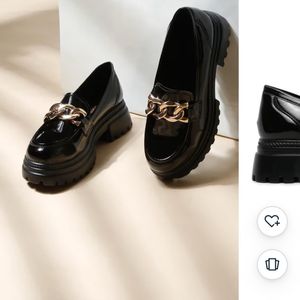 Loafers In Black