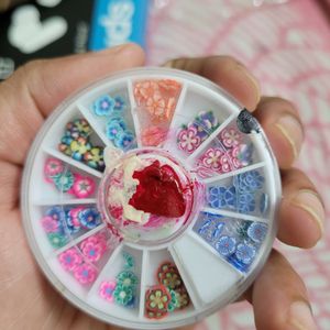 Set Of Two Nail Art Accessories