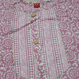 Woman's Rayon Kurti With Plazoo