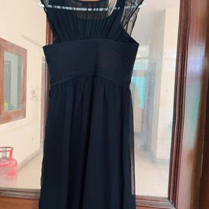 109•F Cute Black Dress