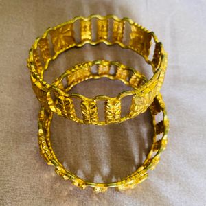 9 sets Of Bangles