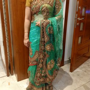 Women Embroidered Partywear Saree...🥻💚