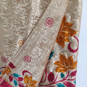 Beautiful Floral Saree With Blouse