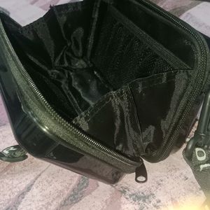 Black Detachable Sling Bag , Also Used As Clutch