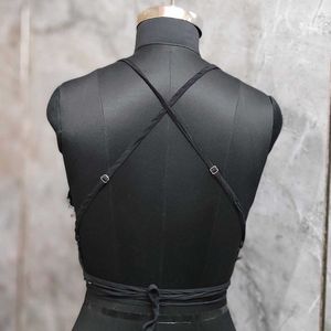 Black Contrast Knot Top