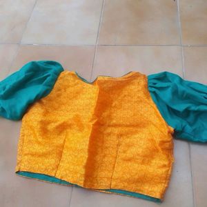 Puff Sleves Blouse
