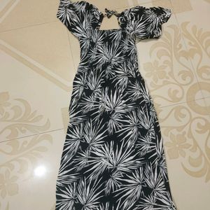 noElegant Black Empire Dress - Small Size,Not Used