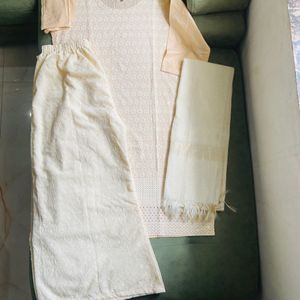 Lucknowi Chikan Kari Kurti Set