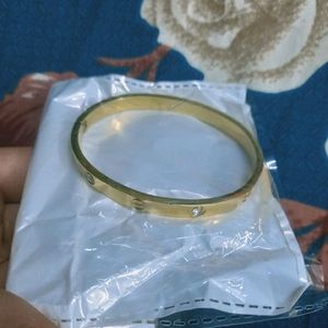 Metal Crystal Bracelet Ofm