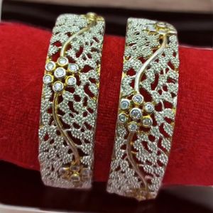 Gold Plated 4 Bangles Set+ 2 Bangle Set