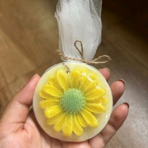 Scented Wax Daisy Sachets! ✨