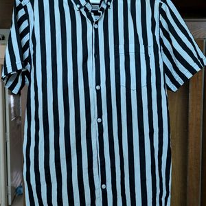 Black And White Striped Half Sleeve Cotton Shirt:L