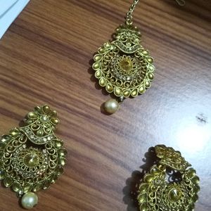 Earrings And Maangtika