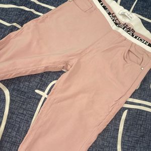 Pink leggings trouser