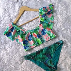 Frill Cropped Top Like Bralette With Sequins Panty