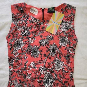 Flowy Flower Printed Dress. Size XXS