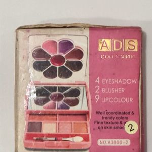 Compact Makeup Set