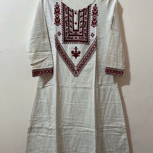 Imara Embroidery Kurtha On Sale