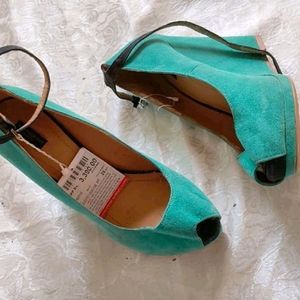 UNUSED ZARA HEELS FOR WOMEN