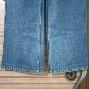 Wide Leg Cargo Jeans