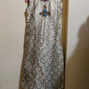 Middle Cut Kurti