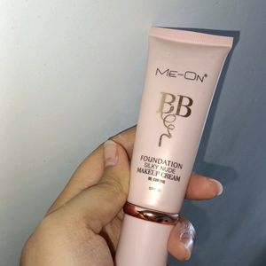 ME-ON Foundation Natural Beige