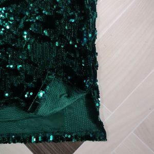 Green Skirt With Sequin Waist 30-34