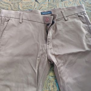 KHAKI PANT