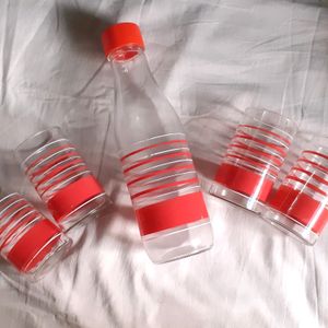 New & Unused Glass Bottle And 4 Glasses Cup Sipper