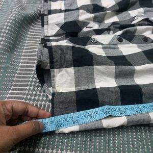 Black&white Checked Shirt (XXL size)