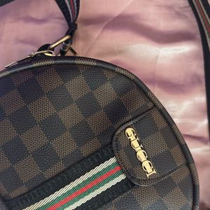 GUCCI HANDBAG✨