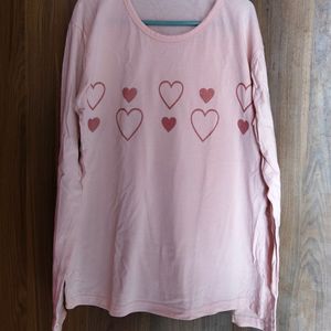 Lovely Heart Print Long-Sleeve Top for ₹120!" 🧡