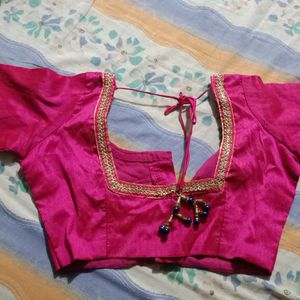 Pink Blouse For Women With Sleeves Of Works