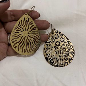 Claire’s Drop Earrings