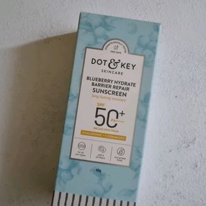 Dot&Key Blueberry Hydrate Sunscreen