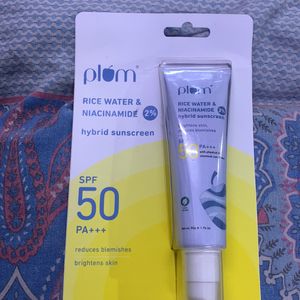 Plum New Sunscreen Seal Packed