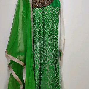 Like New Kurti Set With Nice Dupatta