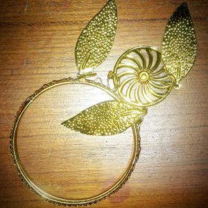 Golden Bangle With Hangings (1 Piece)