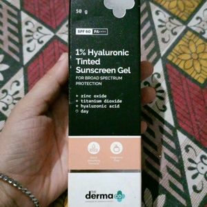 SPF 60 Sunscreen Gel🌞The Derma Co👍