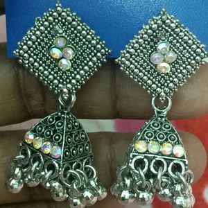 Sale FASHIONABLE EARINGS