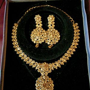 Beautiful 😍❤️ Necklace Set Not Even Once Used