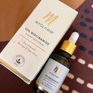 MyGlamm 10% Niacinamide Clarifying Serum Enriched