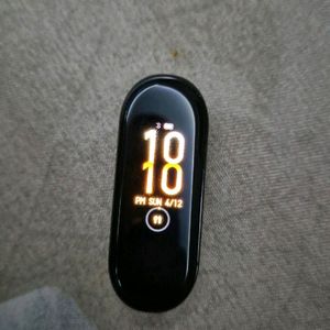 Mi Smart Band 4 With Charger